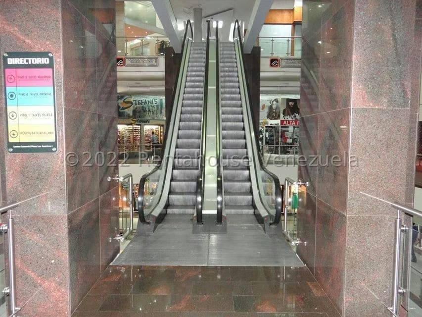 Comercial (Local Comercial) en Venta en El Cafetal, Distrito Metropolitano - 2