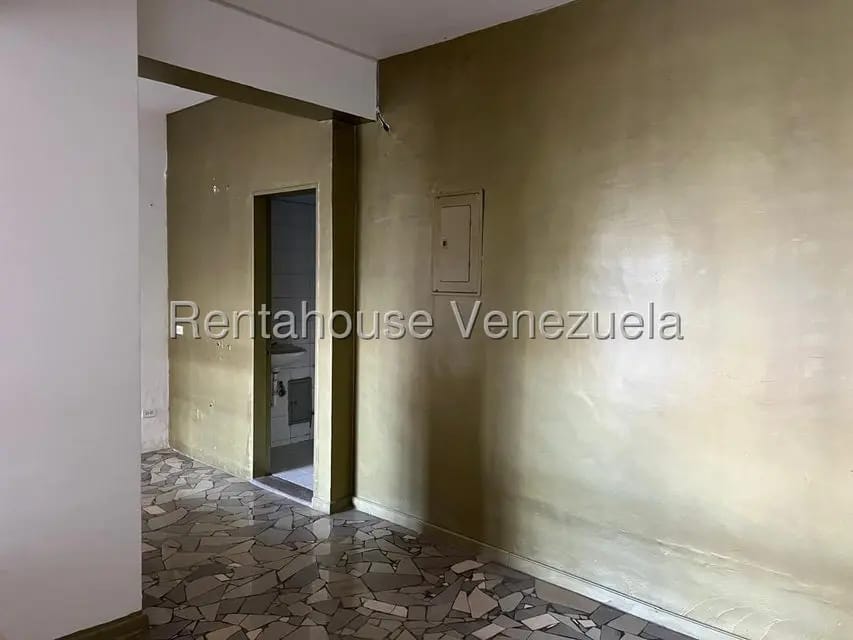 Comercial (Local Comercial) en Alquiler en Frutas Condominio, Miranda - 25
