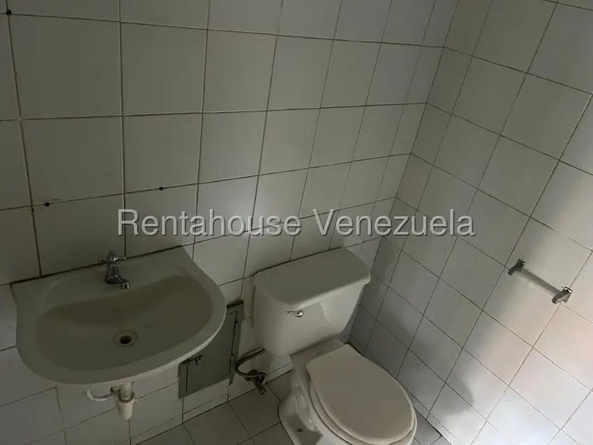 Comercial (Local Comercial) en Alquiler en Frutas Condominio, Miranda - 26