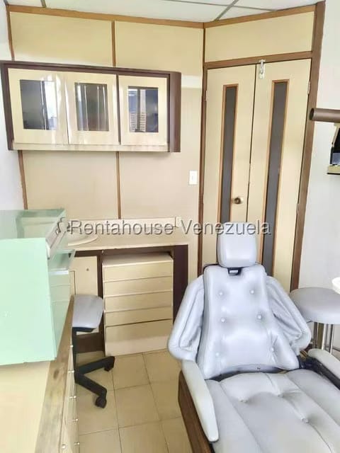 Comercial (Consultorio Medico) en Alquiler en Parroquia La Candelaria, Distrito Metropolitano - 2