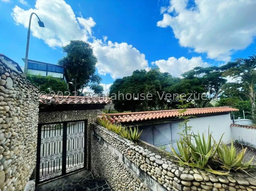Casa (Multipes Niveles) en Venta en Sorocaima, Distrito Metropolitano - 31