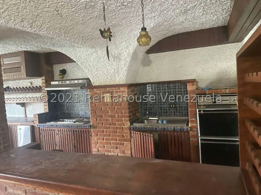 Casa (Multipes Niveles) en Venta en Sorocaima, Distrito Metropolitano - 55
