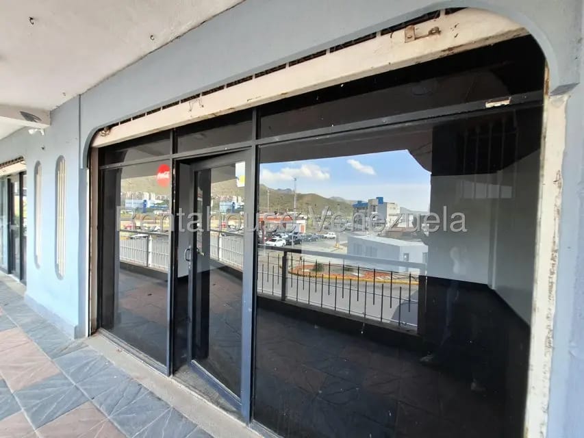 Comercial (Local Comercial) en Alquiler en Montemayor, Carabobo - 2