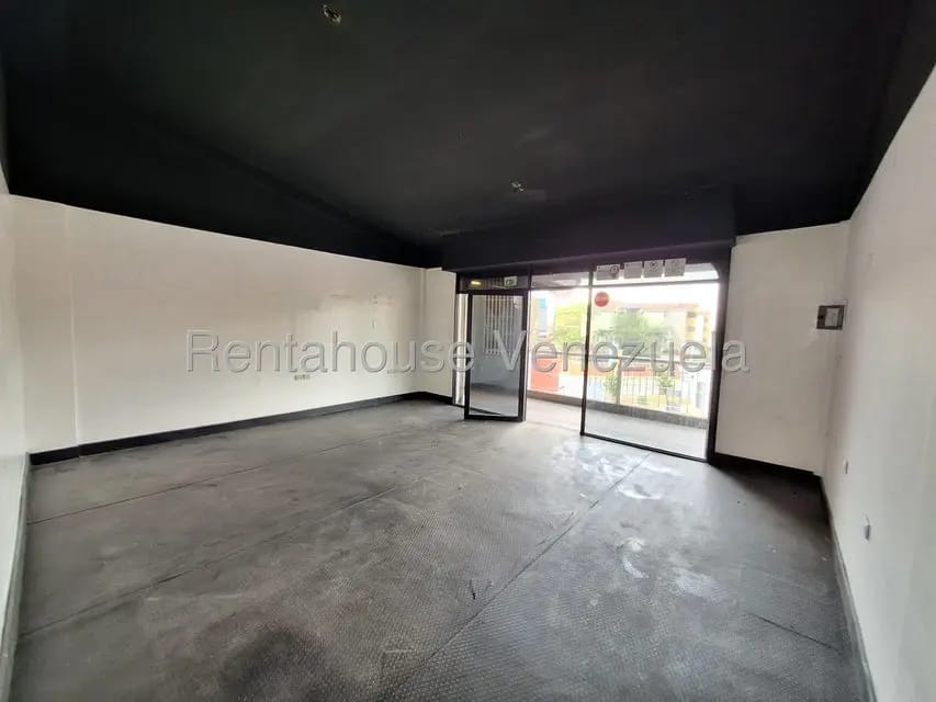 Comercial (Local Comercial) en Alquiler en Montemayor, Carabobo - 12