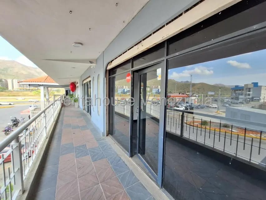 Comercial (Local Comercial) en Alquiler en Montemayor, Carabobo - 16