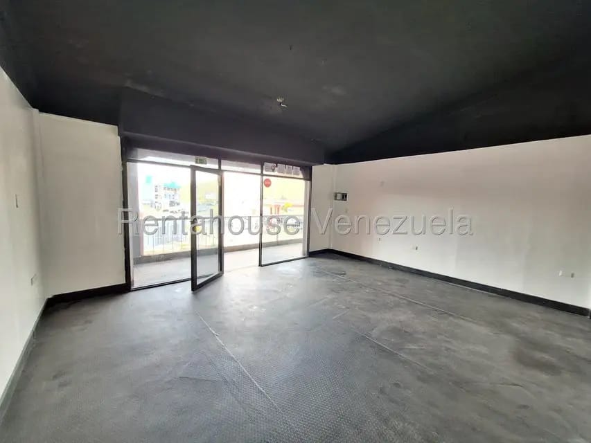 Comercial (Local Comercial) en Alquiler en Montemayor, Carabobo - 5
