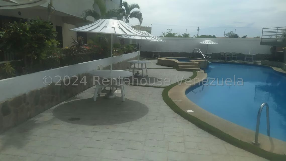 Apartamento (Planta Baja) en Venta en Puerto Encantado, Miranda - 25
