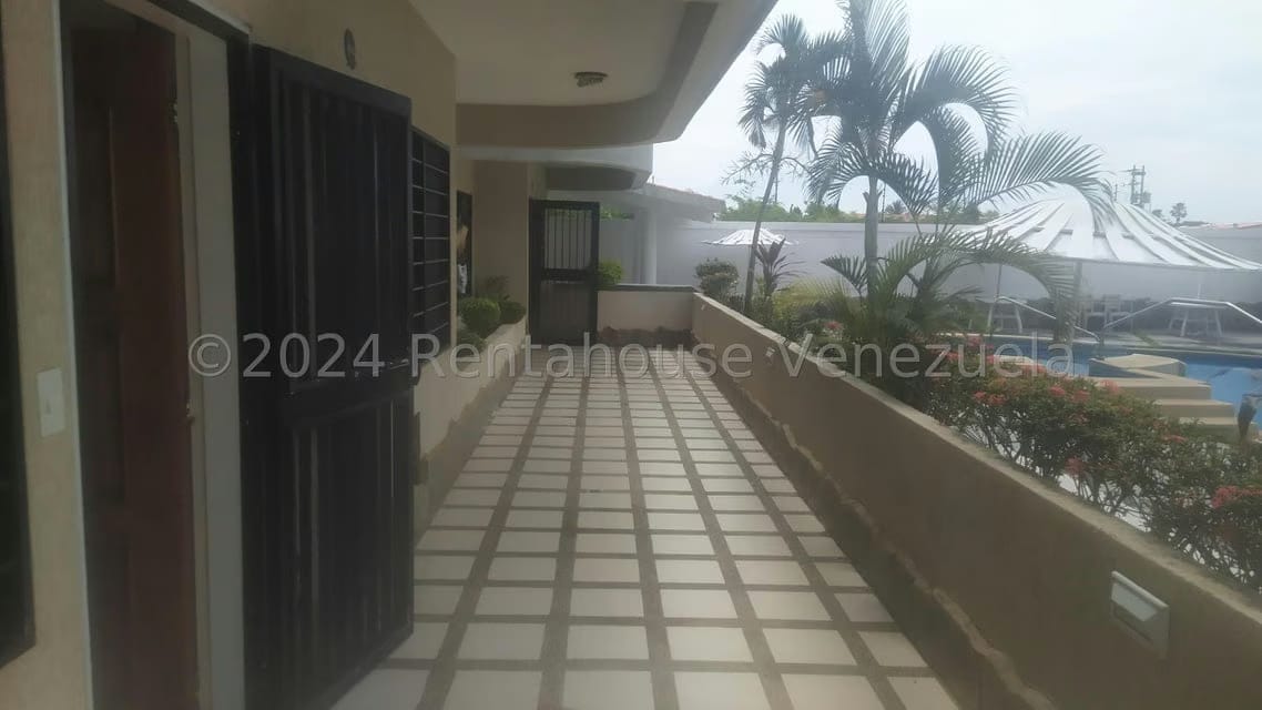 Apartamento (Planta Baja) en Venta en Puerto Encantado, Miranda - 4
