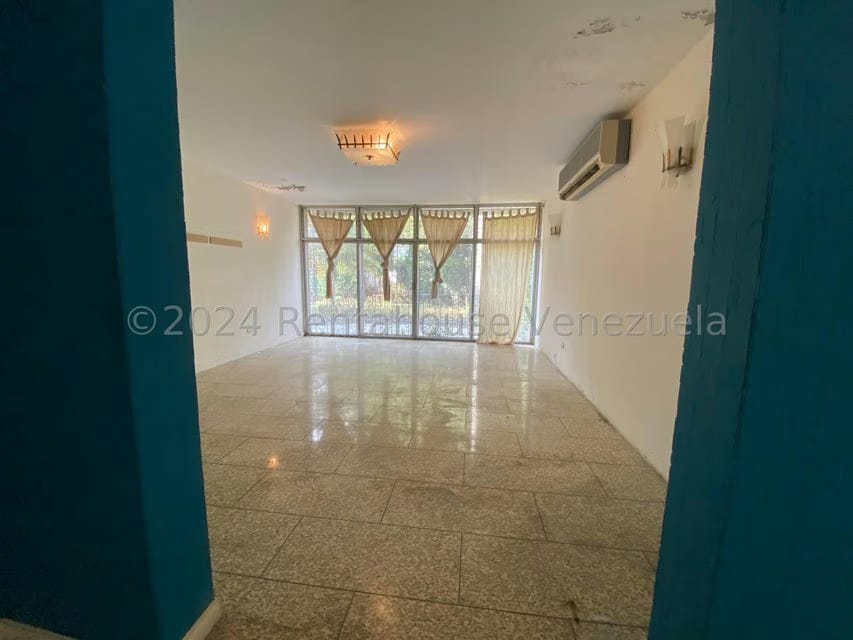Casa (Contemporaneo) en Venta en Valle Arriba, Distrito Metropolitano - 9