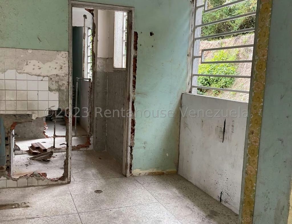 APARTAMENTO EN VENTA-CECILIA GUTIERREZ - 2