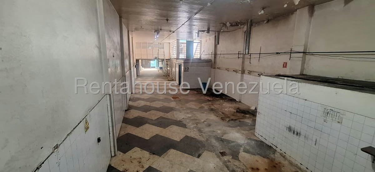Comercial (Local Comercial) en Venta en Quinta Crespo, Distrito Metropolitano - 12