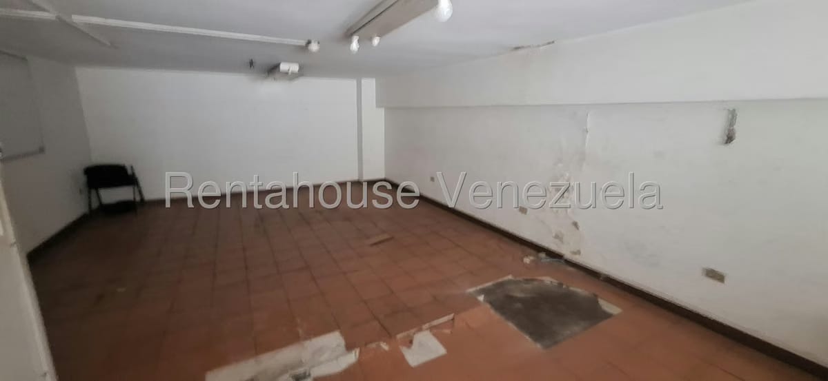 Comercial (Local Comercial) en Venta en Quinta Crespo, Distrito Metropolitano - 16