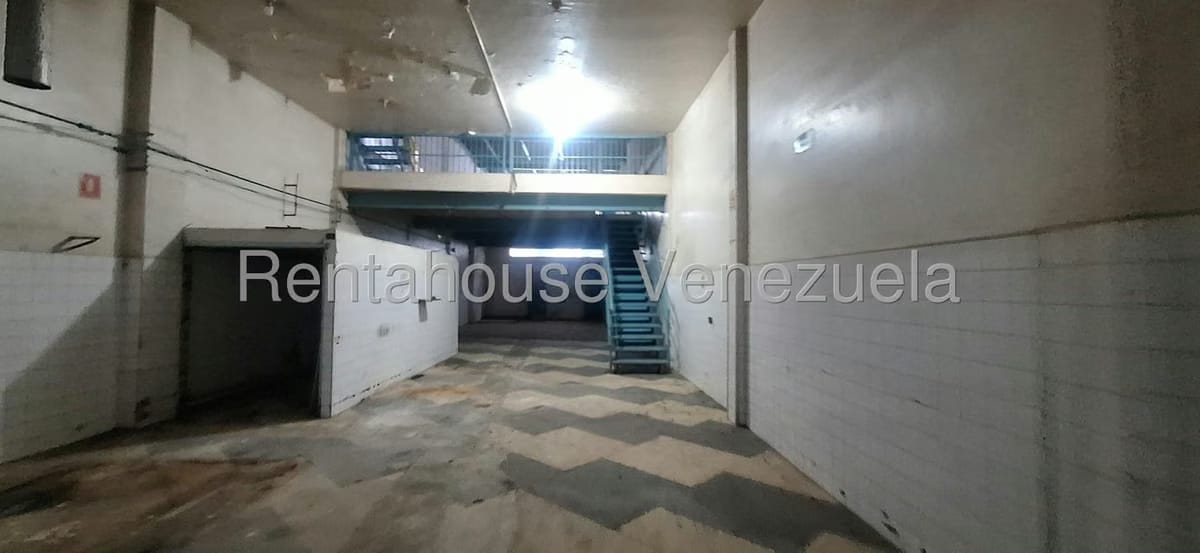 Comercial (Local Comercial) en Venta en Quinta Crespo, Distrito Metropolitano - 5