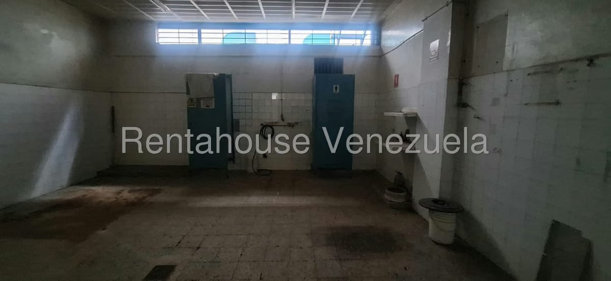 Comercial (Local Comercial) en Venta en Quinta Crespo, Distrito Metropolitano - 6