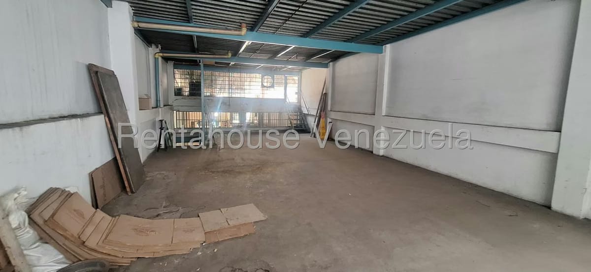 Comercial (Local Comercial) en Venta en Quinta Crespo, Distrito Metropolitano - 10