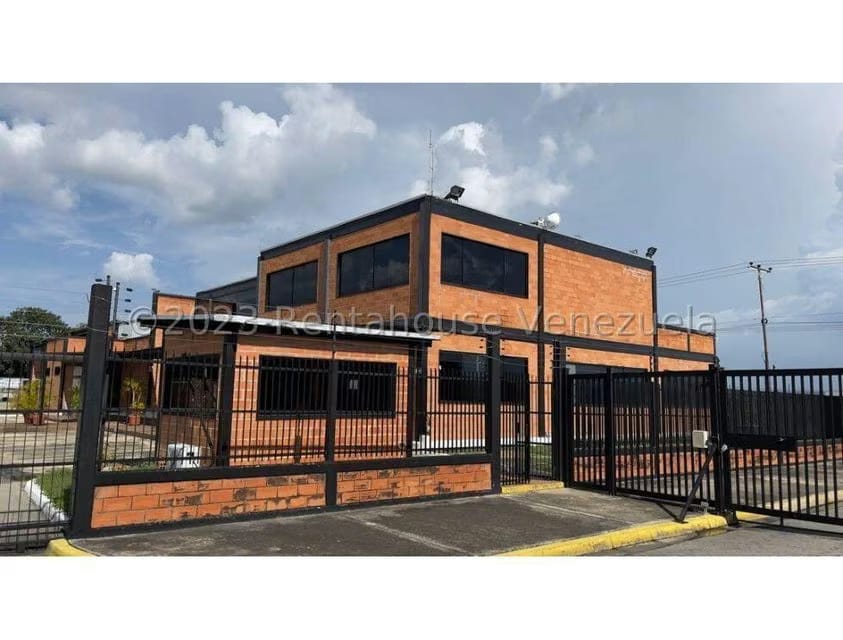 Comercial (Galpon - Deposito) en Venta en Zona Industrial, Carabobo