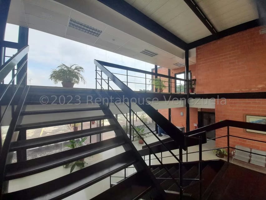 Comercial (Galpon - Deposito) en Venta en Zona Industrial, Carabobo - 24