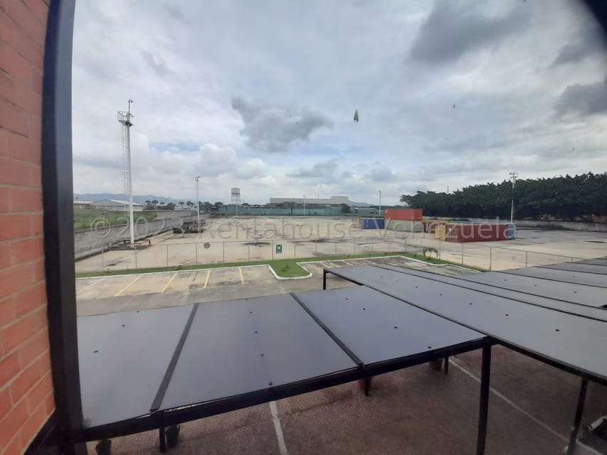 Comercial (Galpon - Deposito) en Venta en Zona Industrial, Carabobo - 28