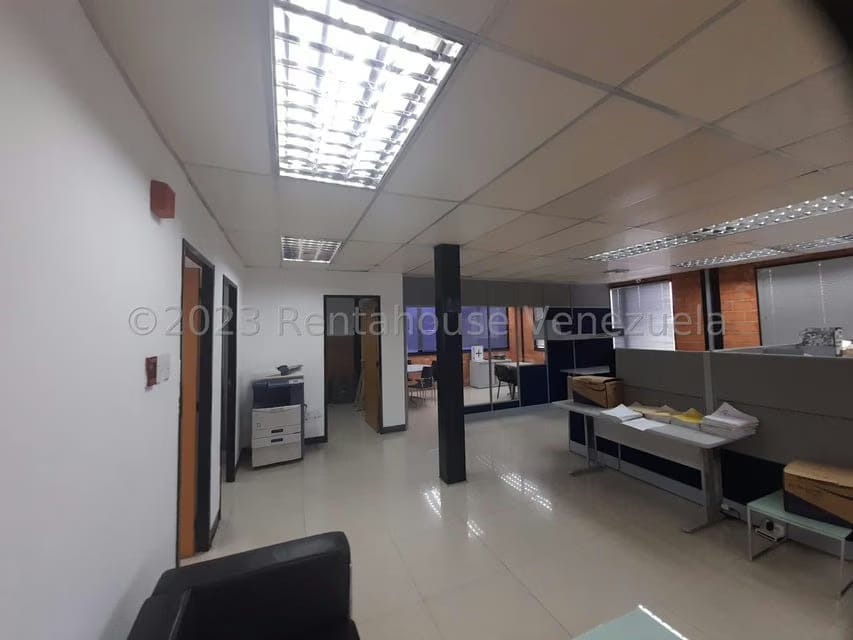 Comercial (Galpon - Deposito) en Venta en Zona Industrial, Carabobo - 29