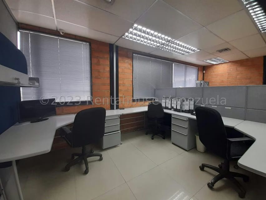 Comercial (Galpon - Deposito) en Venta en Zona Industrial, Carabobo - 37