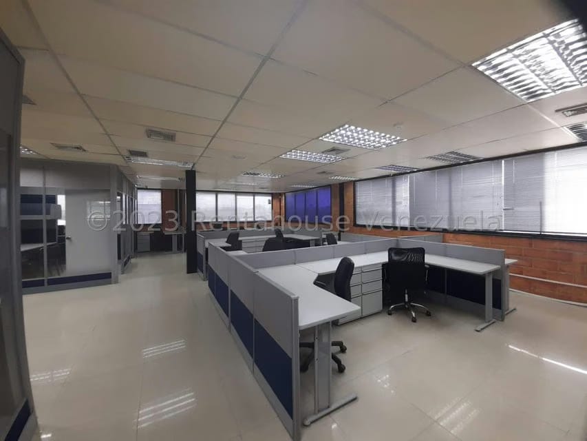 Comercial (Galpon - Deposito) en Venta en Zona Industrial, Carabobo - 40