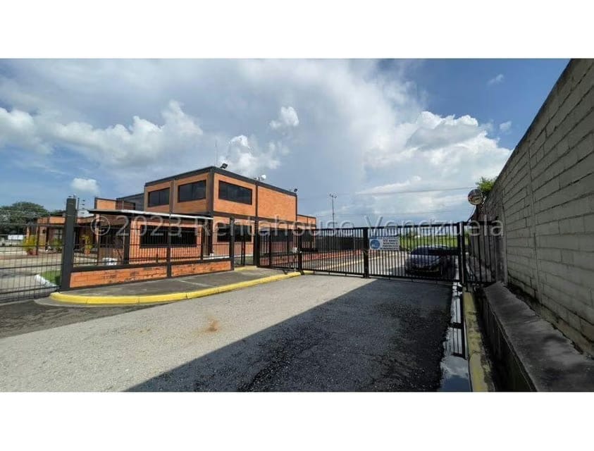 Comercial (Galpon - Deposito) en Venta en Zona Industrial, Carabobo - 5