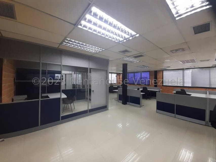 Comercial (Galpon - Deposito) en Venta en Zona Industrial, Carabobo - 41