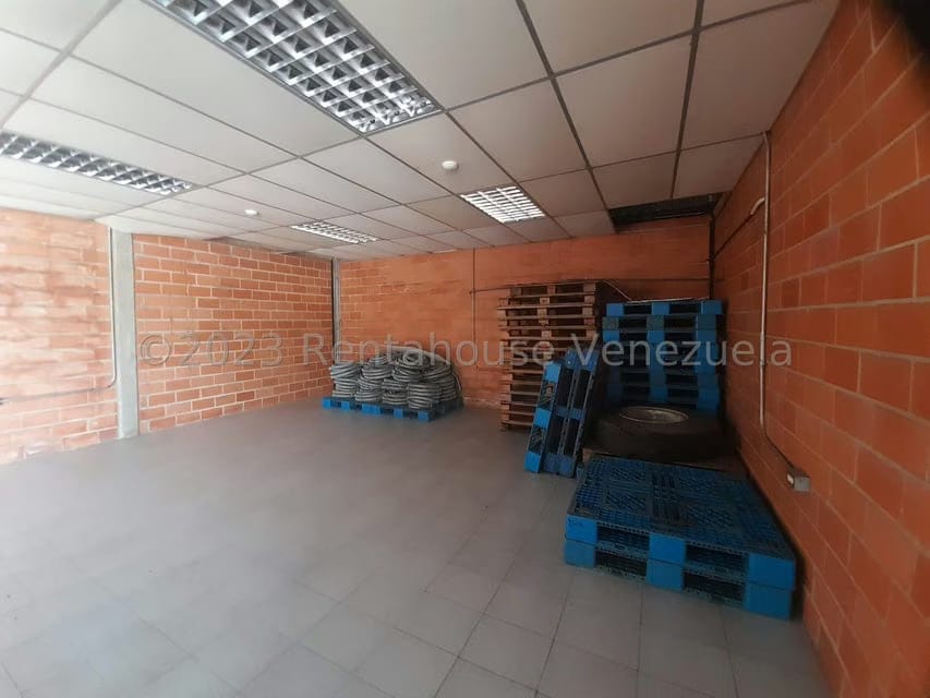 Comercial (Galpon - Deposito) en Venta en Zona Industrial, Carabobo - 48