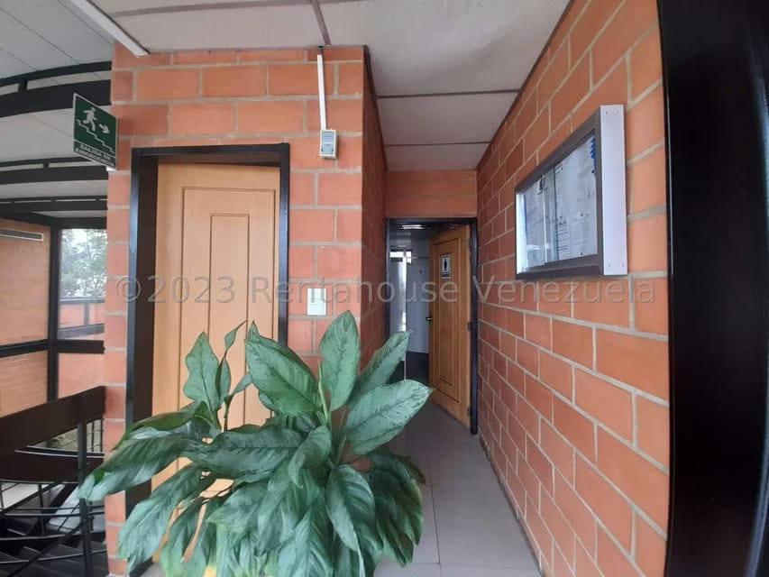 Comercial (Galpon - Deposito) en Venta en Zona Industrial, Carabobo - 56
