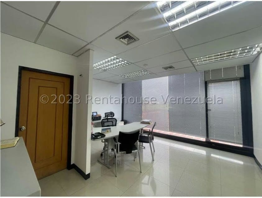 Comercial (Galpon - Deposito) en Venta en Zona Industrial, Carabobo - 61