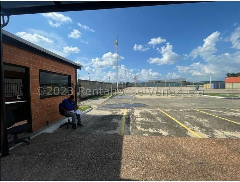 Comercial (Galpon - Deposito) en Venta en Zona Industrial, Carabobo - 66
