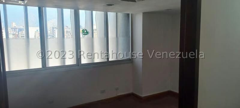 Comercial (Oficina) en Venta en Parroquia Catedral, Distrito Metropolitano - 15
