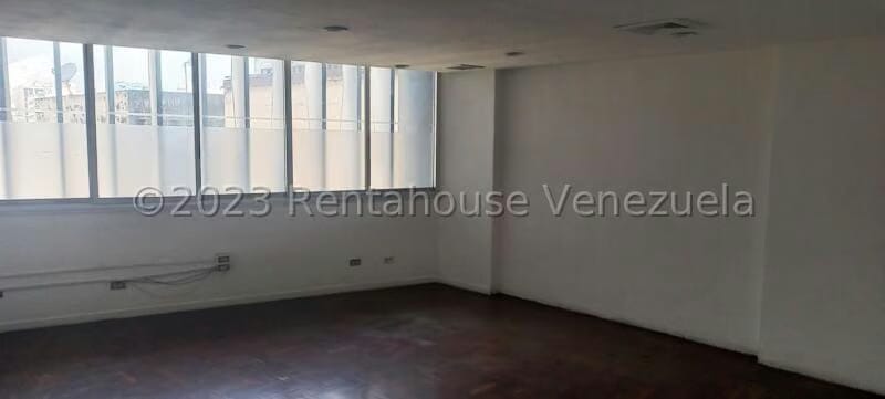 Comercial (Oficina) en Venta en Parroquia Catedral, Distrito Metropolitano - 18