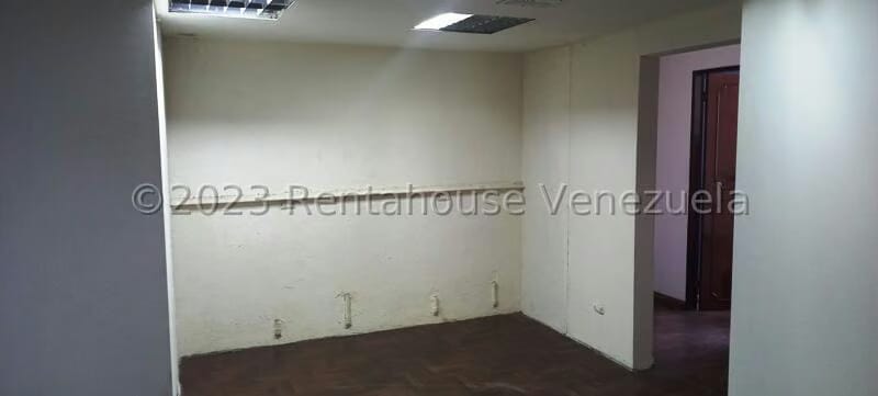 Comercial (Oficina) en Venta en Parroquia Catedral, Distrito Metropolitano - 8