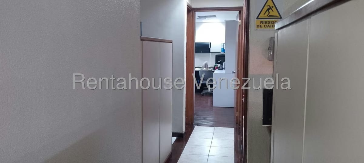 Comercial (Oficina) en Alquiler en Plaza Venezuela, Distrito Metropolitano - 11