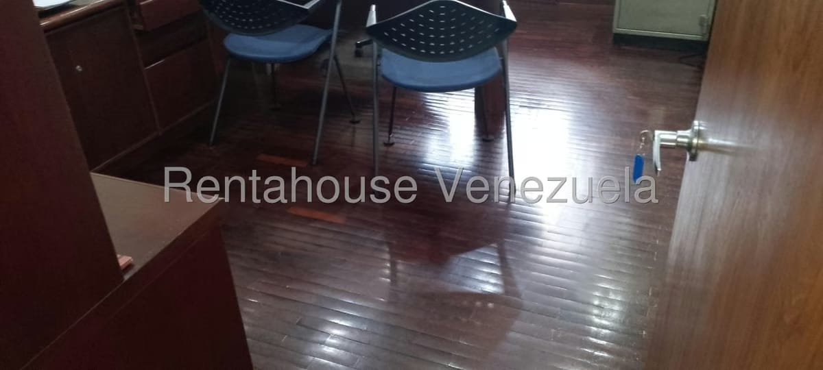 Comercial (Oficina) en Alquiler en Plaza Venezuela, Distrito Metropolitano - 16