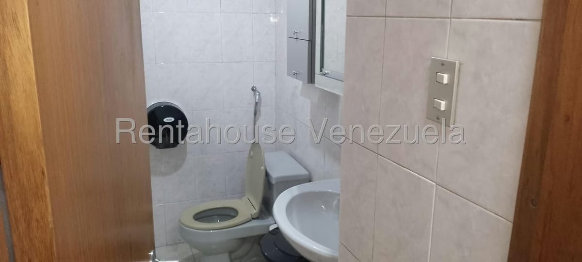 Comercial (Oficina) en Alquiler en Plaza Venezuela, Distrito Metropolitano - 29