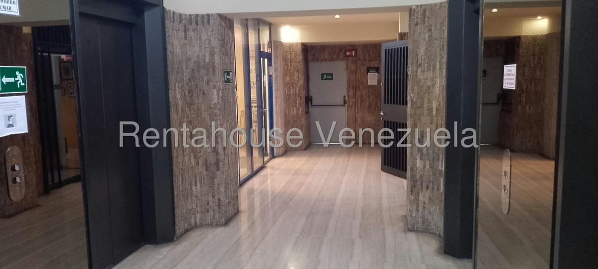 Comercial (Oficina) en Alquiler en Plaza Venezuela, Distrito Metropolitano - 33