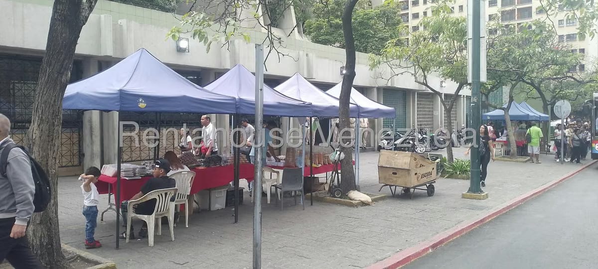 Comercial (Oficina) en Alquiler en Plaza Venezuela, Distrito Metropolitano - 37