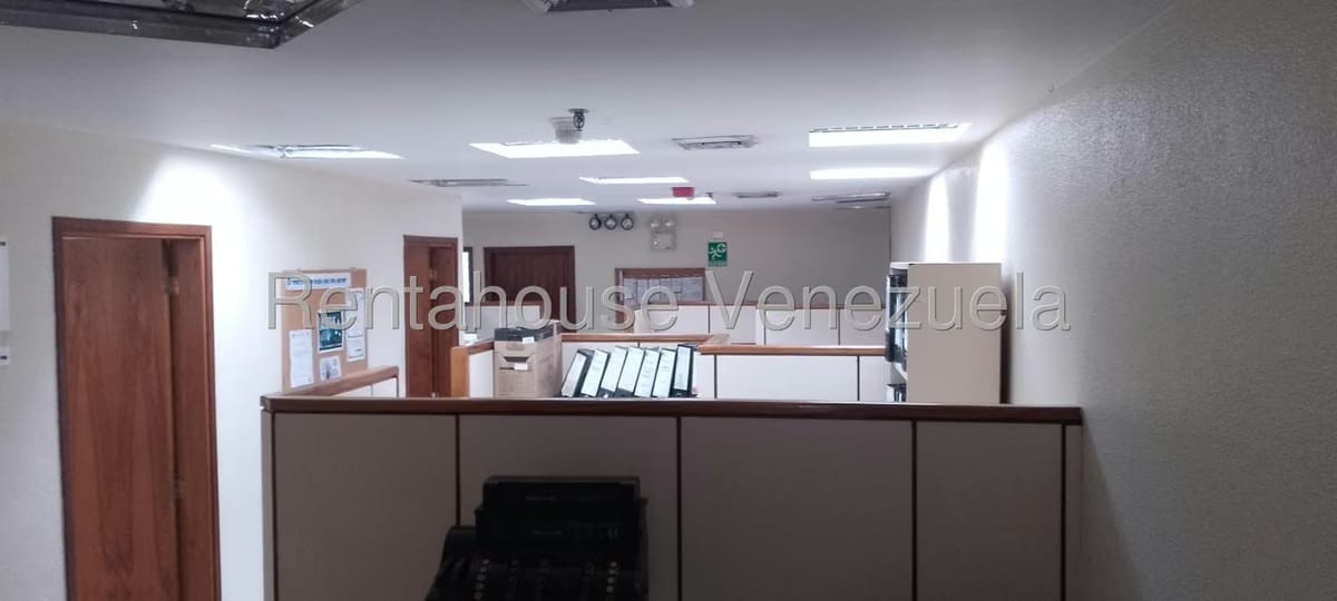 Comercial (Oficina) en Alquiler en Plaza Venezuela, Distrito Metropolitano - 7