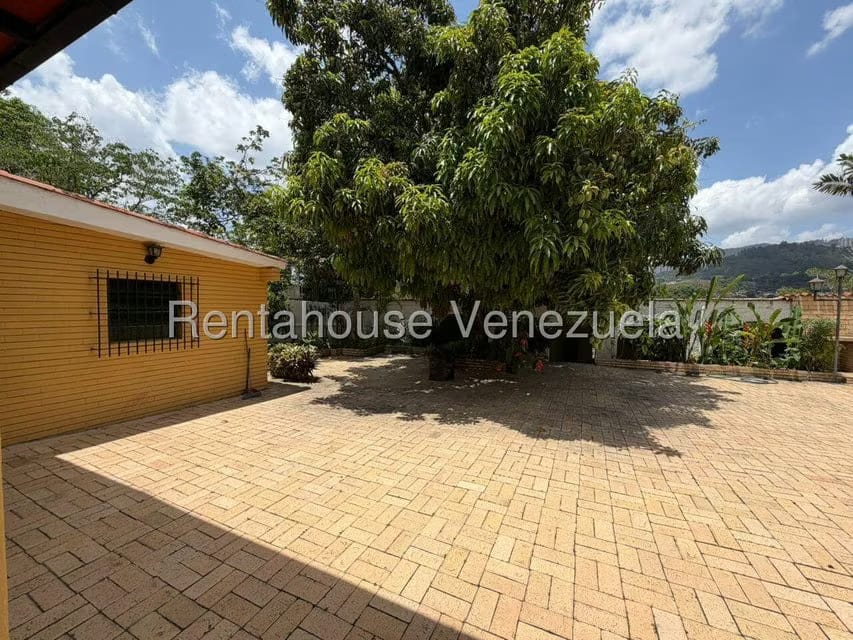 Casa (1 Nivel) en Venta en Prados del Este, Distrito Metropolitano - 5