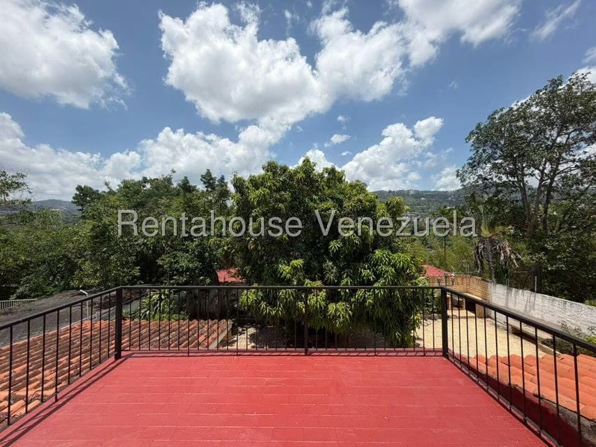 Casa (1 Nivel) en Venta en Prados del Este, Distrito Metropolitano - 6