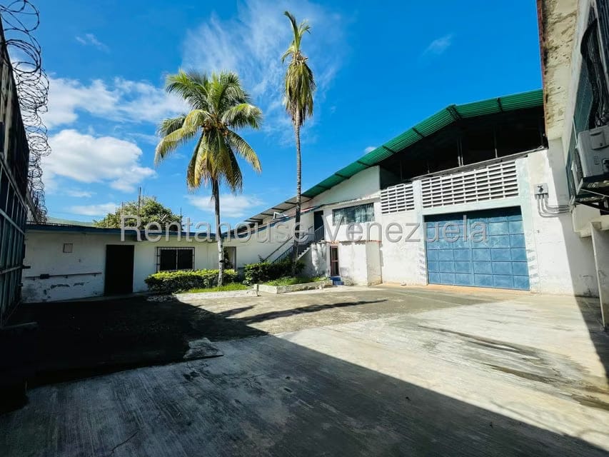 Comercial (Galpon - Deposito) en Venta en Carretera Nacional, Aragua - 15