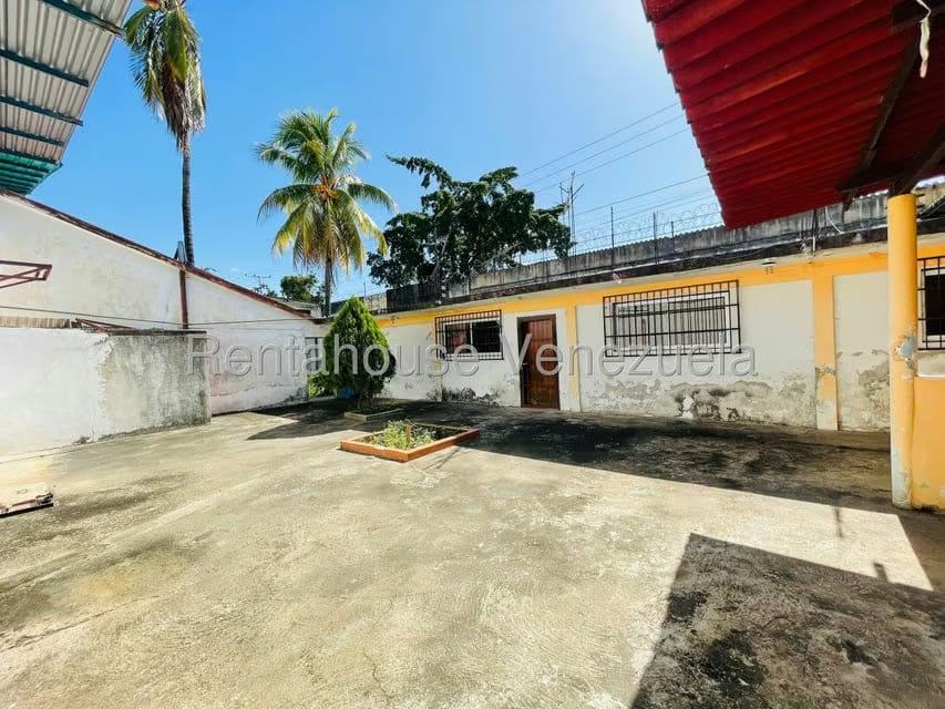 Comercial (Galpon - Deposito) en Venta en Carretera Nacional, Aragua - 16