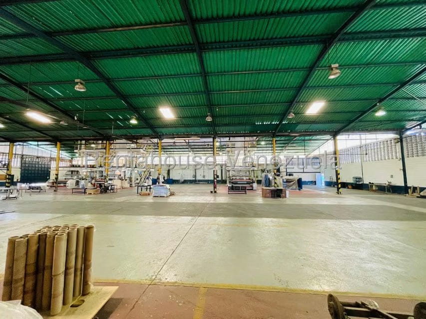 Comercial (Galpon - Deposito) en Venta en Carretera Nacional, Aragua - 19