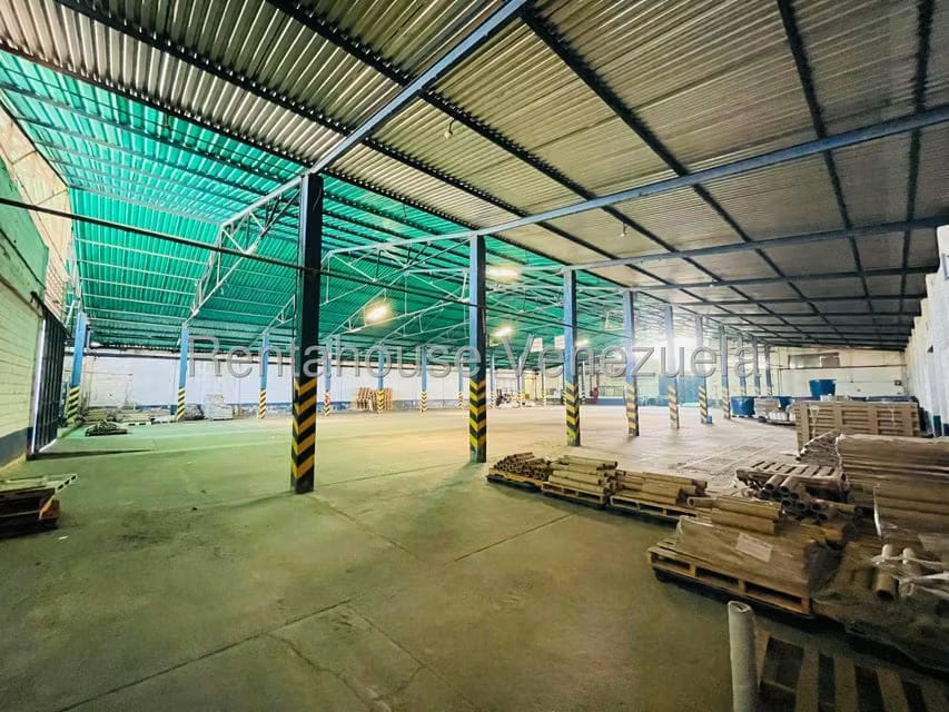Comercial (Galpon - Deposito) en Venta en Carretera Nacional, Aragua - 26