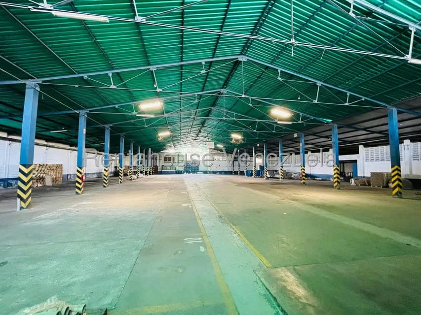 Comercial (Galpon - Deposito) en Venta en Carretera Nacional, Aragua - 27