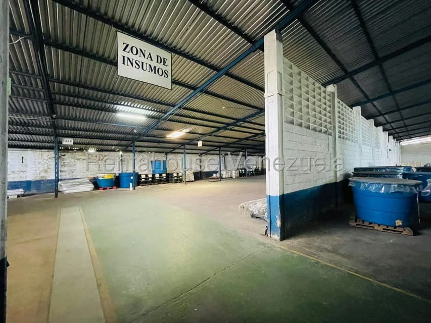 Comercial (Galpon - Deposito) en Venta en Carretera Nacional, Aragua - 32
