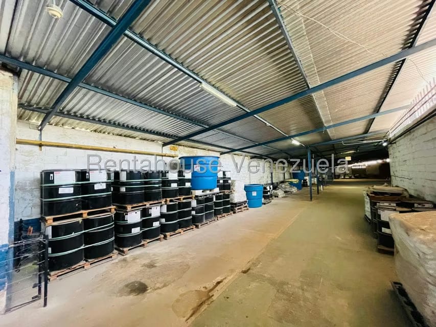 Comercial (Galpon - Deposito) en Venta en Carretera Nacional, Aragua - 34