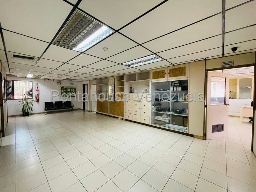 Comercial (Galpon - Deposito) en Venta en Carretera Nacional, Aragua - 44